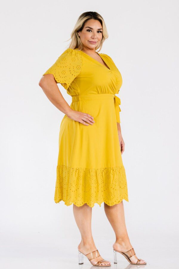 Vestido casual color blanco - Imagen 5