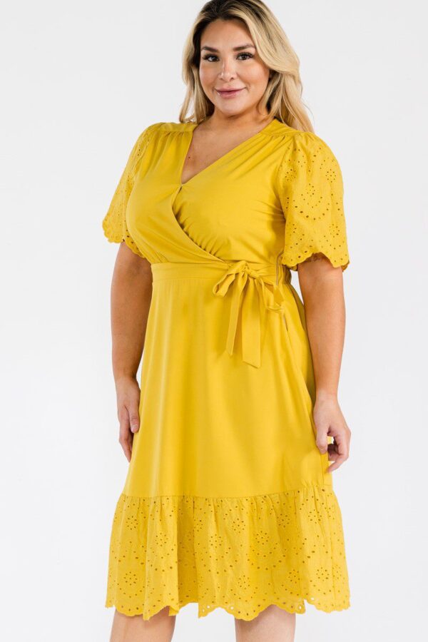 Vestido casual color blanco - Imagen 4