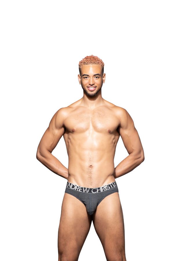 Trusa Happy de Andrew Christian: diseño colorido, ajuste cómodo y estilo divertido para destacar tu personalidad. ¡Luce increíble y siéntete feliz!